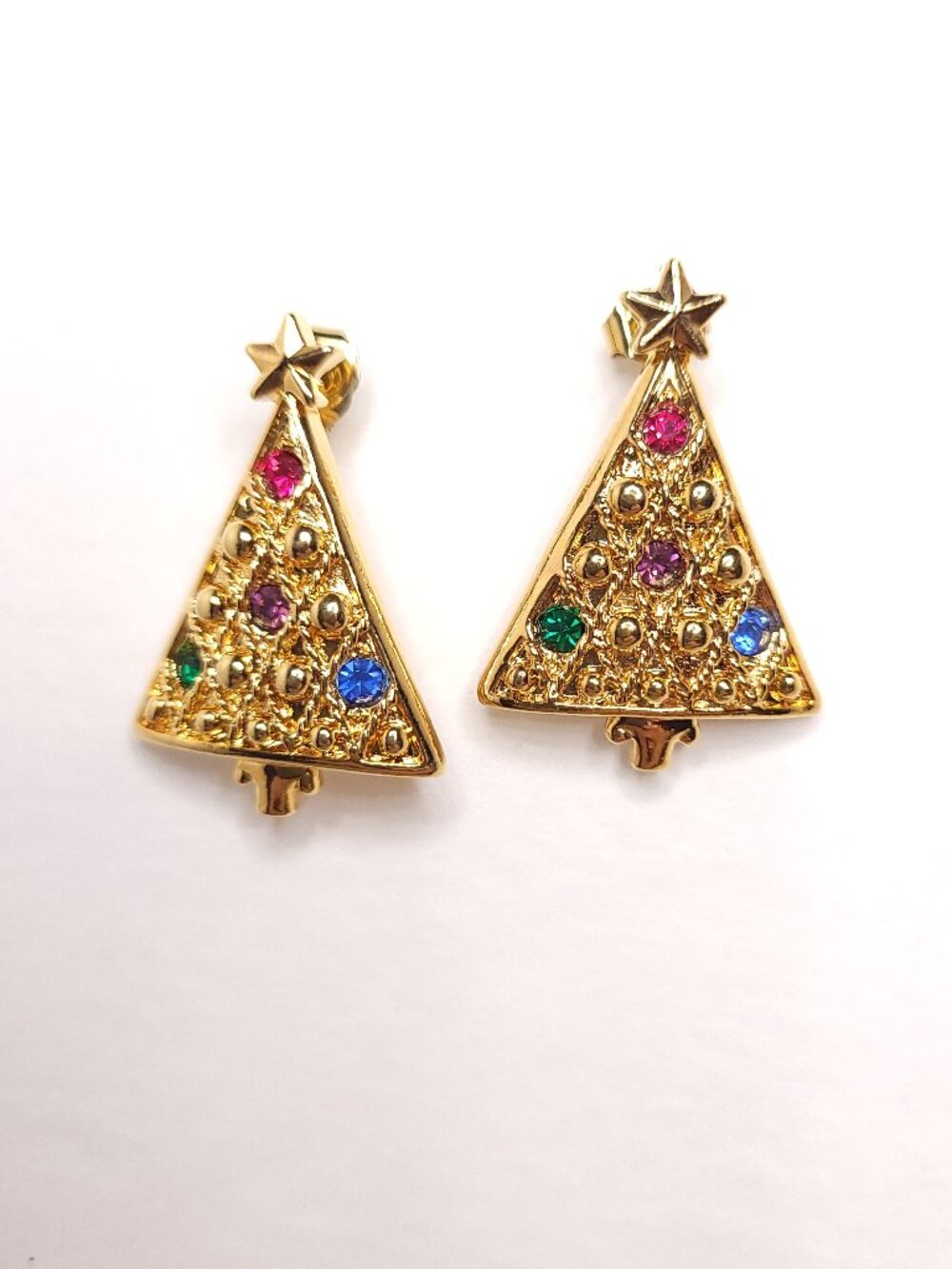 Avon Goldtone Christmas Tree Pierced Earrings